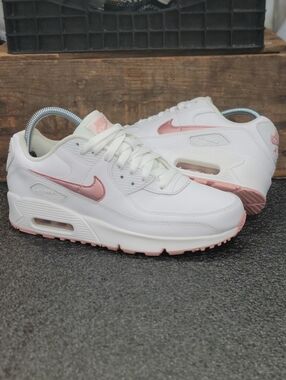 Nike Women’s Air Max 90 "White Pink Glaze" Wmns 8 Ships Today